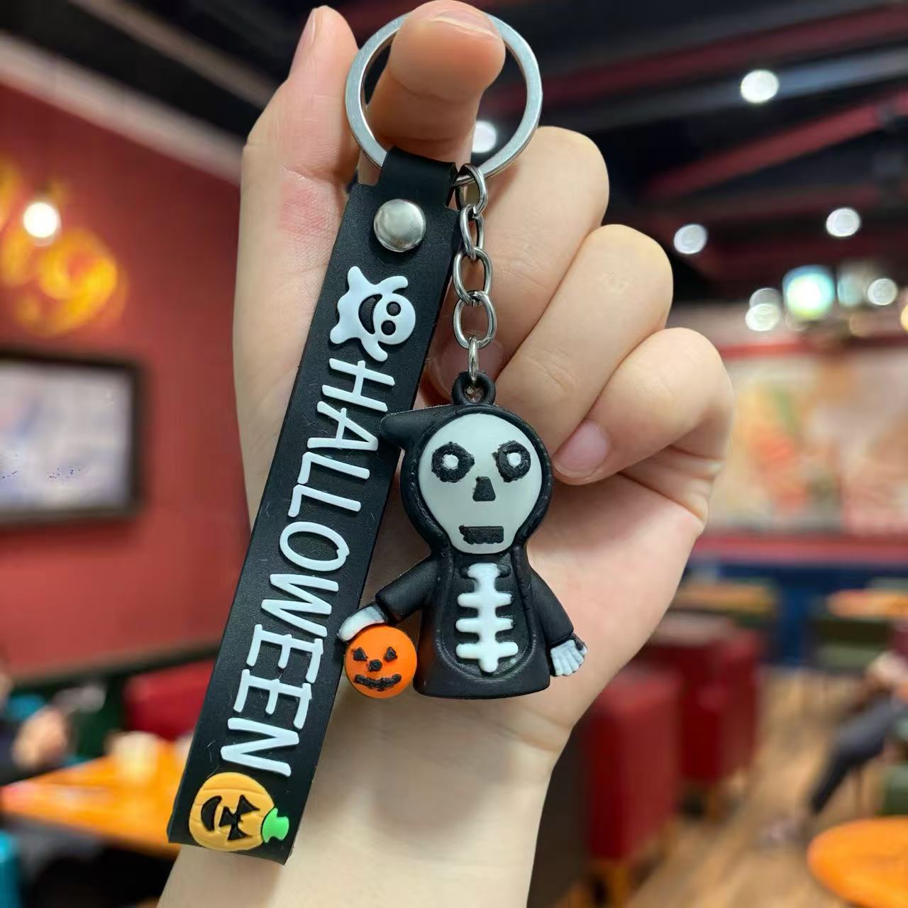 Wholesale  cartoon keychain